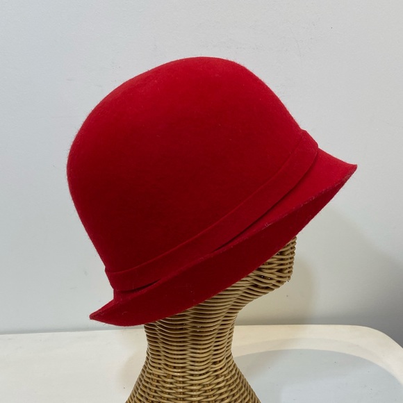 Red Wool Womens Hat - Picture 4 of 5